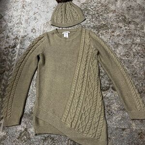 Set - Cable Knit Sweater + Hat